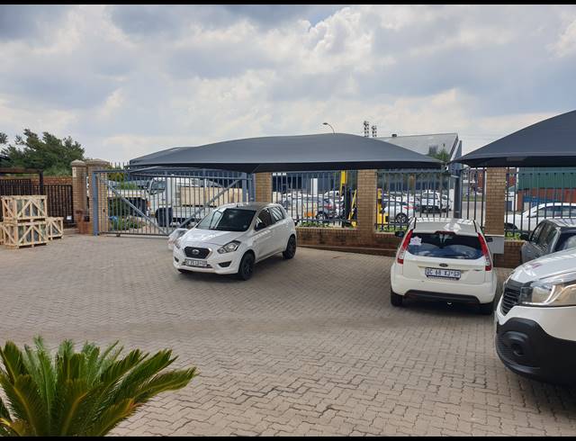 1,030M² WAREHOUSE FOR SALE IN TUNNEY